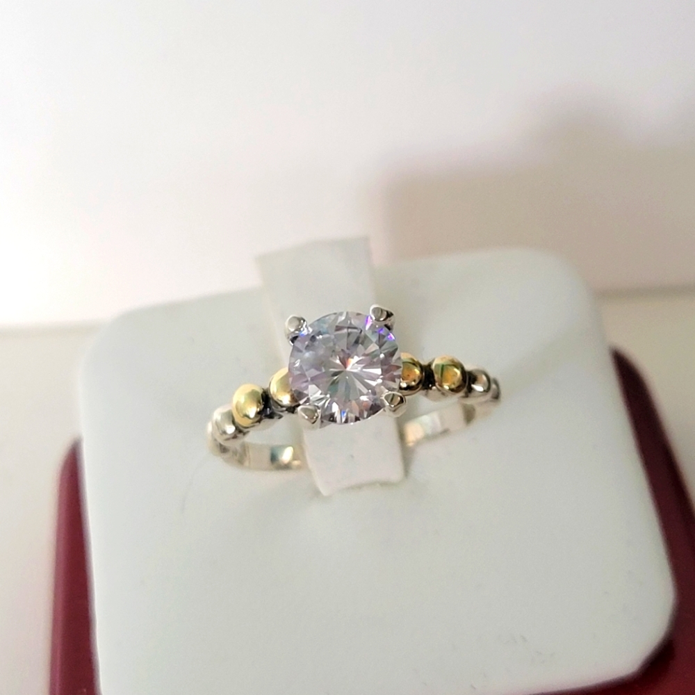 925 sterling silver & 10kt gold  size avaliable  10,9,8,